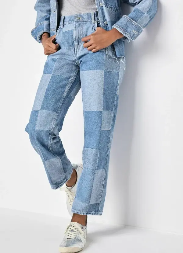 pantalon denim patchwork detalle